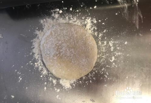 秘制芝心卷边披萨是怎么做的