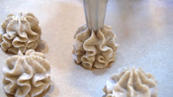 【视频】酥掉渣曲奇饼干(咖啡&原味)~