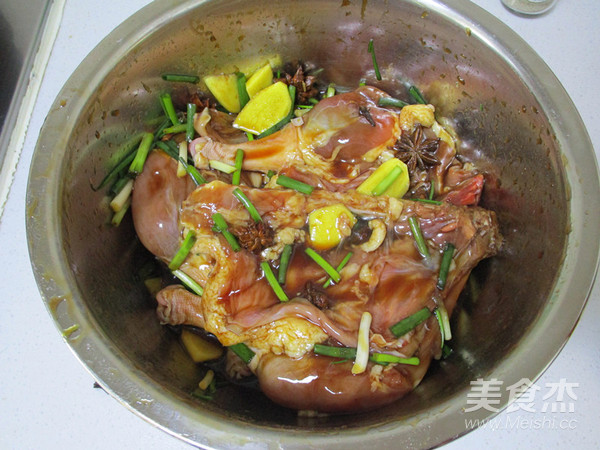 蜜汁烤鸭腿的做法