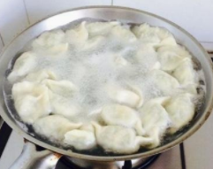 速冻饺子应该怎么煮才好吃？