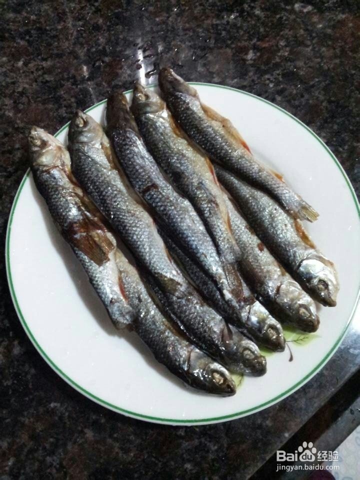 酸笋炒刁子鱼干