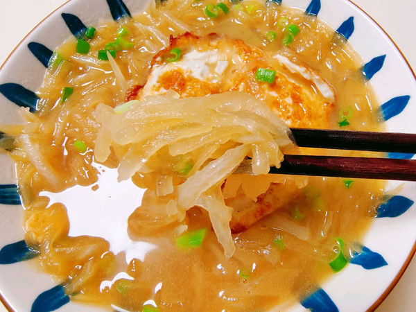 鲜美萝卜丝炖煎蛋