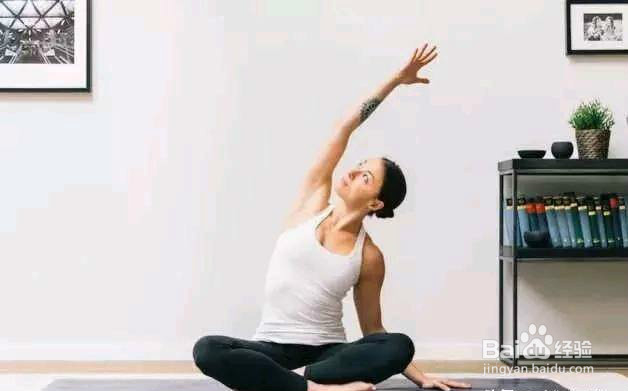 缓解腰背疼痛的瑜伽体式