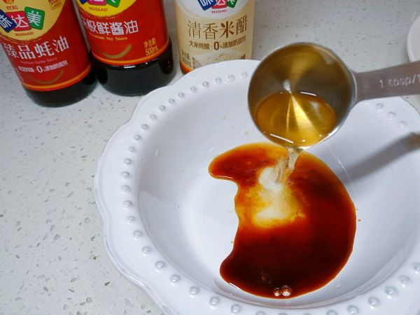 黄瓜鸡蛋虾仁酸汤水饺