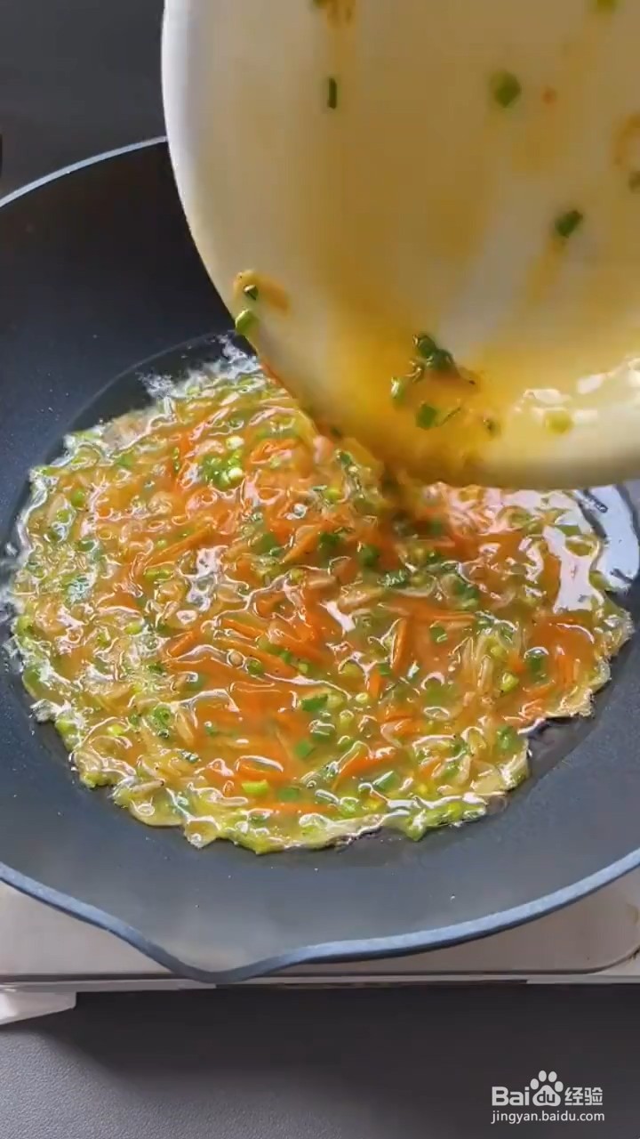 如何做胡萝卜虾皮煎蛋又嫩又鲜香