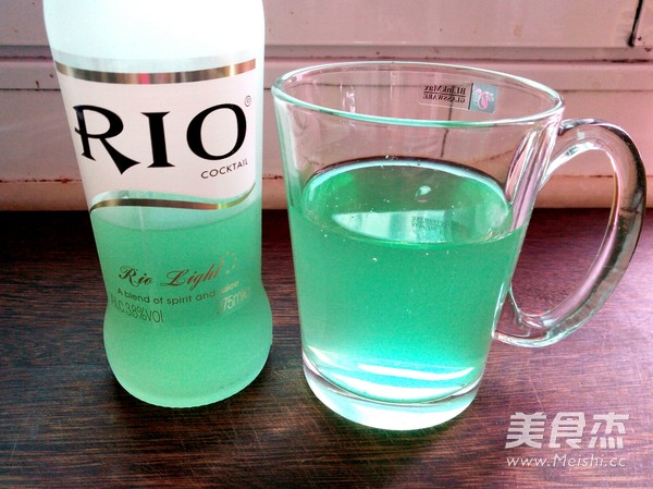 蓝莓鸡尾酒冰饮
