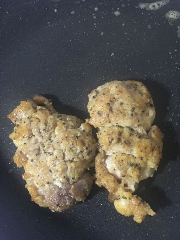 鸡腿培根芝士汉堡