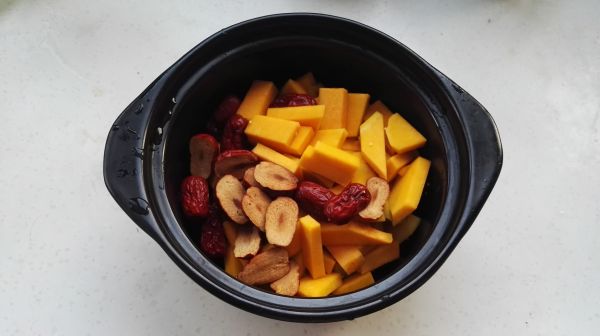 红枣南瓜小米粥