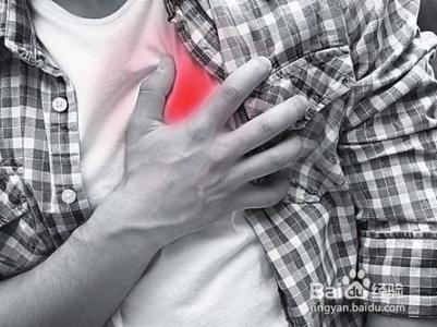 颈椎酸疼难忍,一个小动作就能治