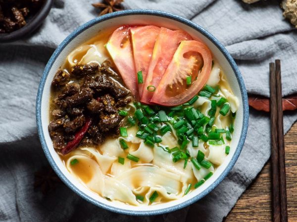 #10分钟早餐大挑战#牛肉刀削面