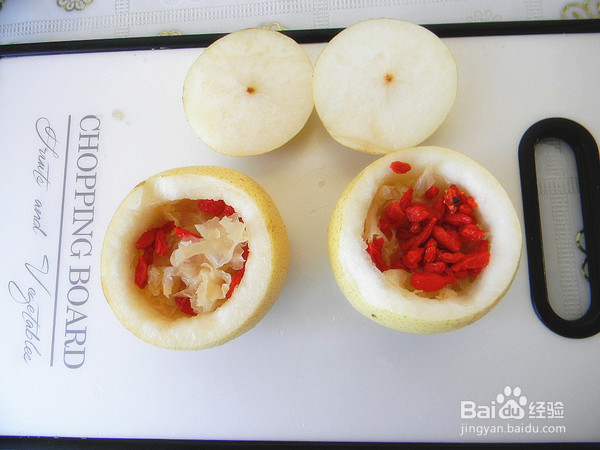 雪梨银耳盅的做法