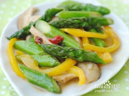 家常鲜菇芦笋小炒