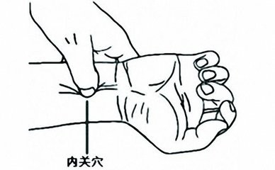 胃不好不能吃的食物和简单的穴位治疗方法！