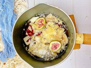 怎么做洛神花无花果金燕耳银耳汤