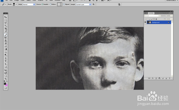 如何用ps处理损坏的照片？