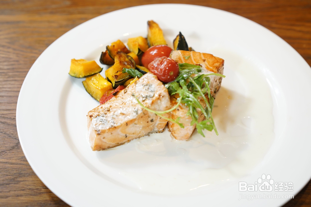 怎么做柠香三文鱼配烤南瓜？