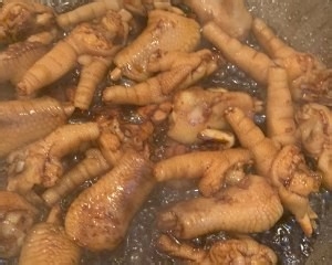 东北下酒菜红烧鸡爪