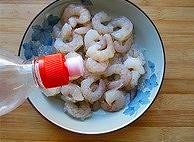 三色炒虾仁，鲜美可口的家常菜谱