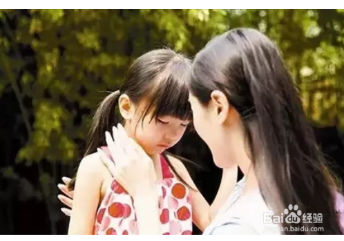 父母如何安抚初潮的女儿