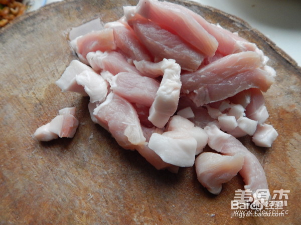 芋头烧肉的做法