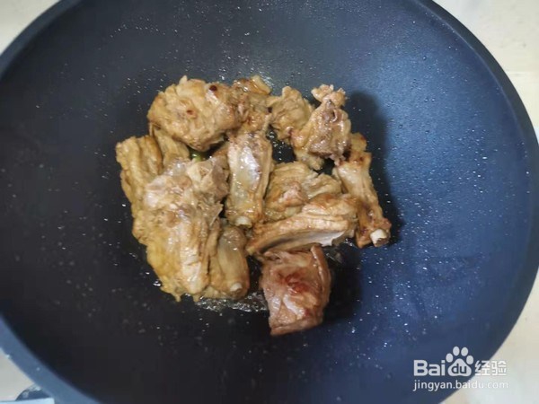 家常菜-排骨炖豆角