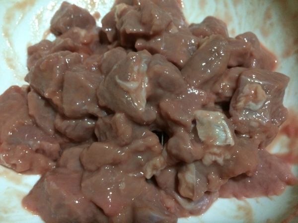 金蒜腰果牛肉粒