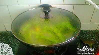 东北家常菜“豆角土豆炖肉”的做法