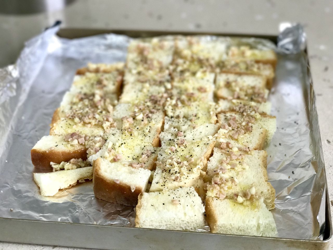 蒜香烤吐司，味道真是棒极了！