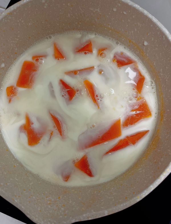 养颜牛奶木瓜羹