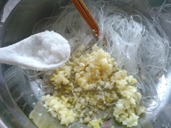 蒜蓉粉丝蒸带子