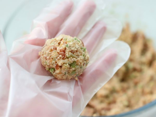 香炸萝卜豆腐丸子