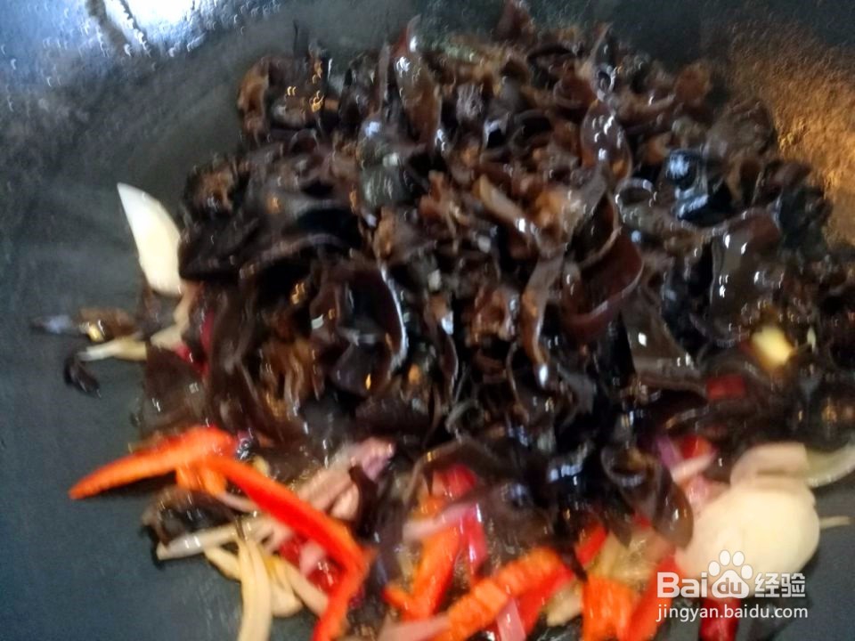 #美食#洋葱炒黑木耳