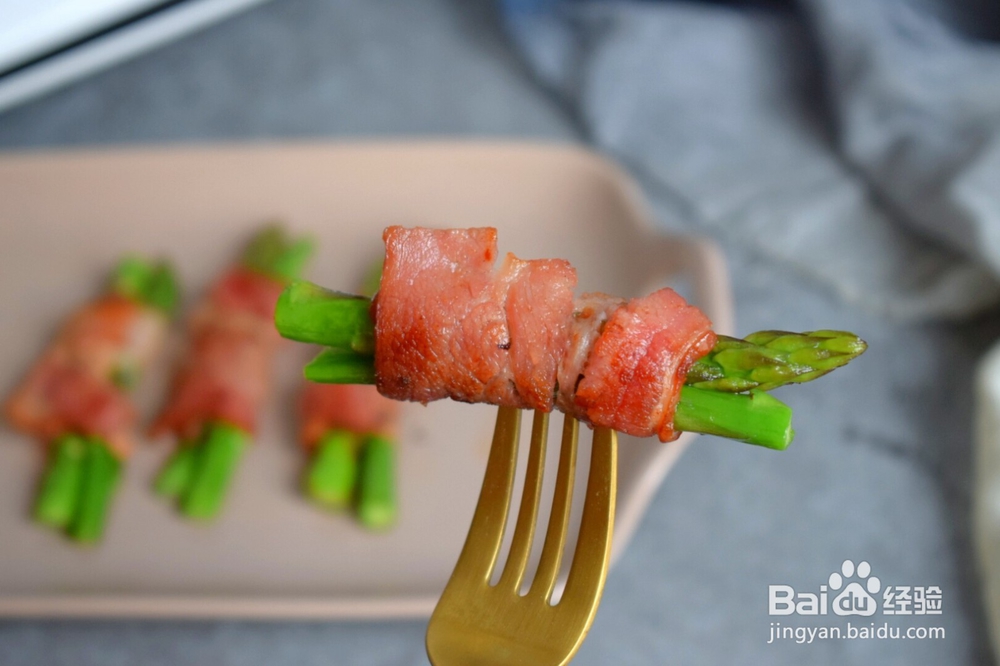 怎么样做香煎培根芦笋卷