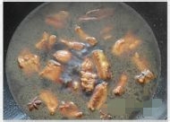 教你怎么做排骨烧粽子