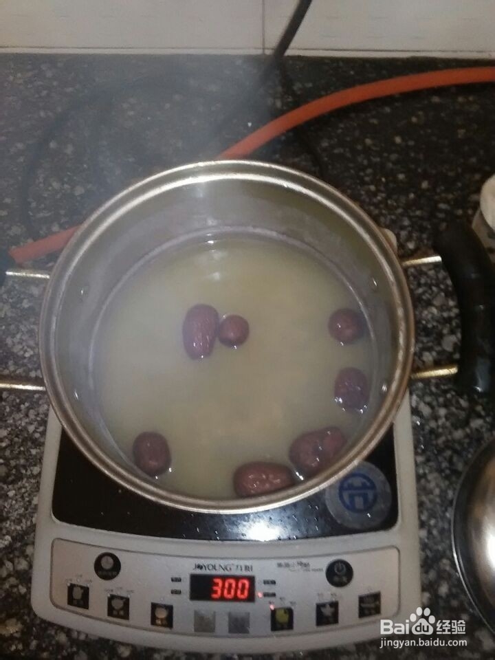 如何做红枣薏米粥？