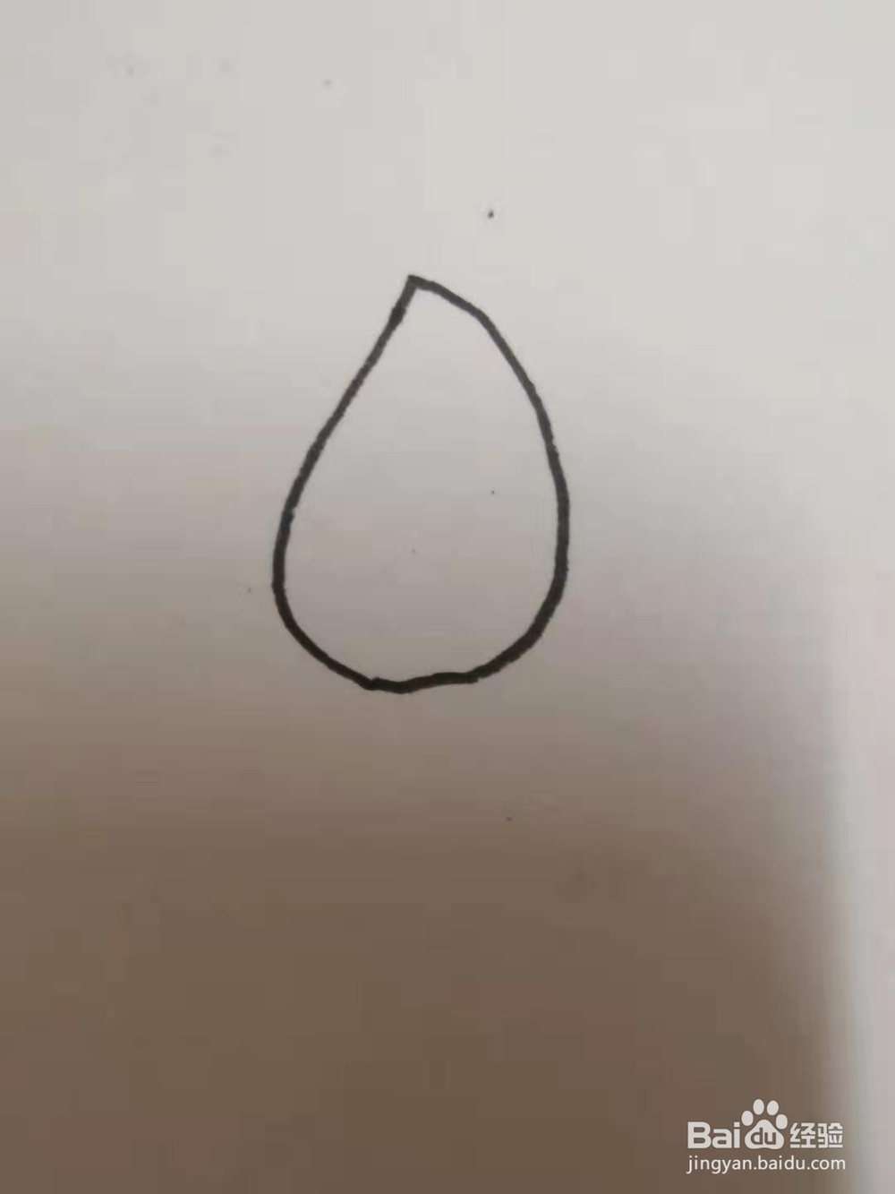 如何画荷花的速写