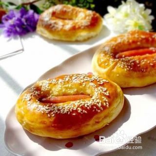 芝麻肠仔早餐面包做法