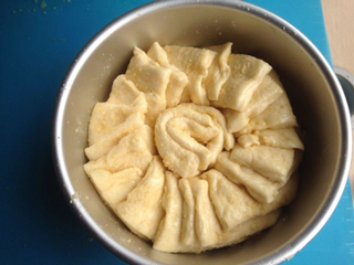 椰蓉炼乳面包怎么做？