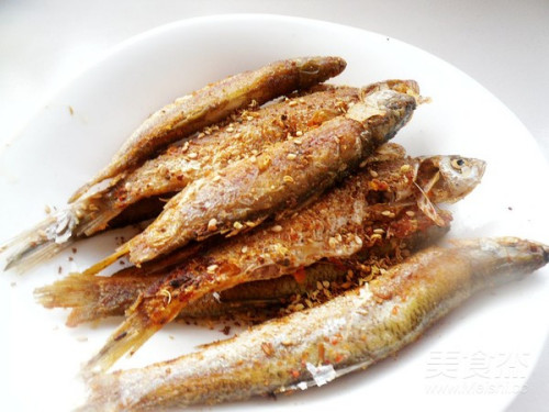 香煎小白鱼的做法