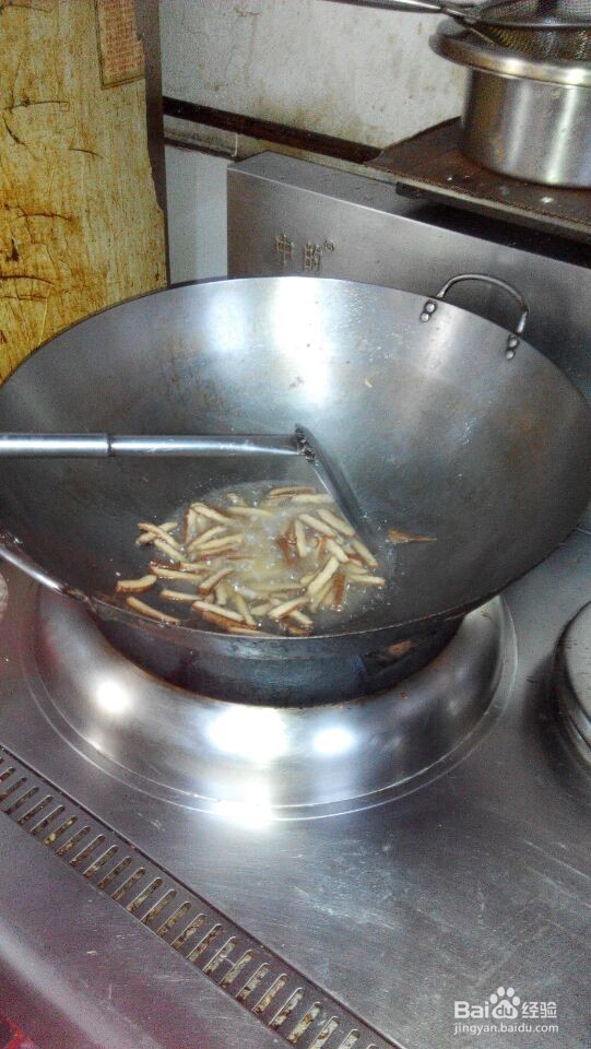 青椒炒肉的家常做饭