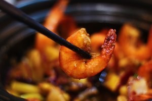香辣大虾干锅怎么做色香味俱佳