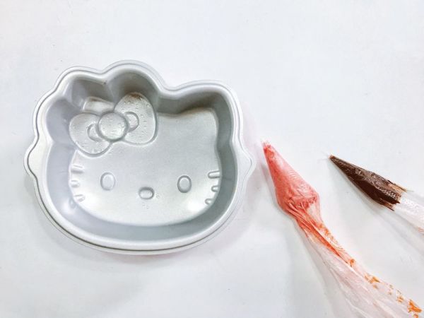 椰蓉海绵KT蛋糕