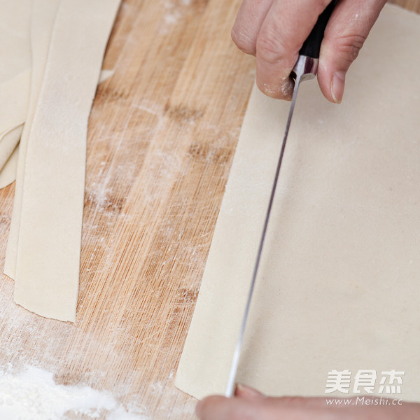 火腿鸡蛋面片