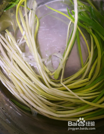 美味木耳炒蒜苗