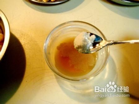 坚果炒什锦虾球