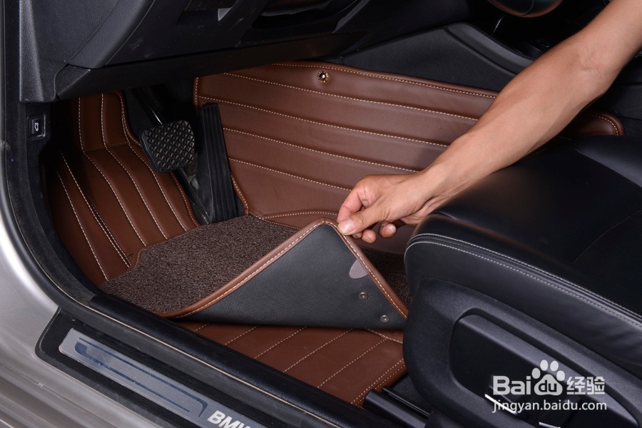 汽车脚垫哪种好 汽车脚垫如何选择？