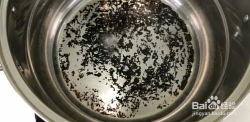 康宁锅底部烧黑怎么清洗