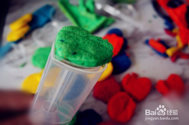 又来做点好玩的，教你怎样做彩虹推推乐蛋糕