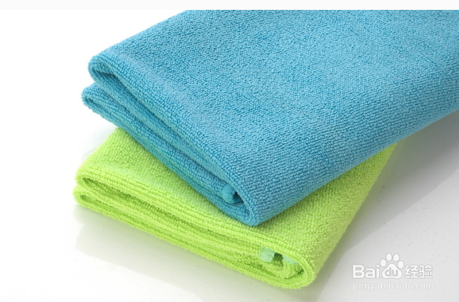 冬季车窗上有霜或者被雪覆盖怎么快速去除