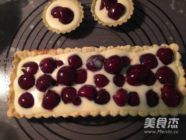 酥粒樱桃派的做法